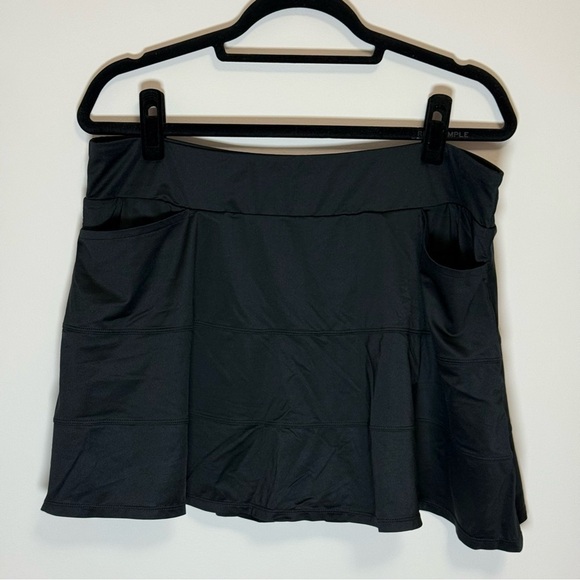 Tail Pants - 360 By Tail Black Athletic Skort Size XL